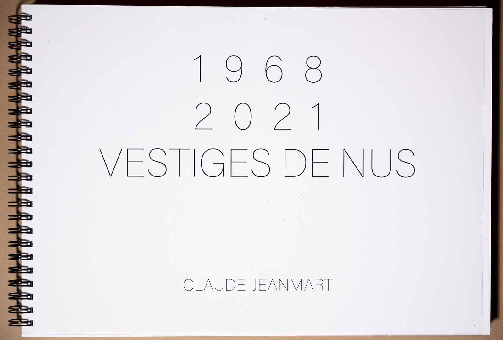 VESTIGES DE NUS
