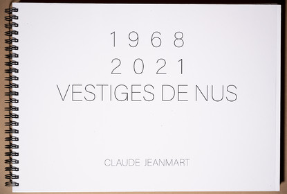 VESTIGES DE NUS